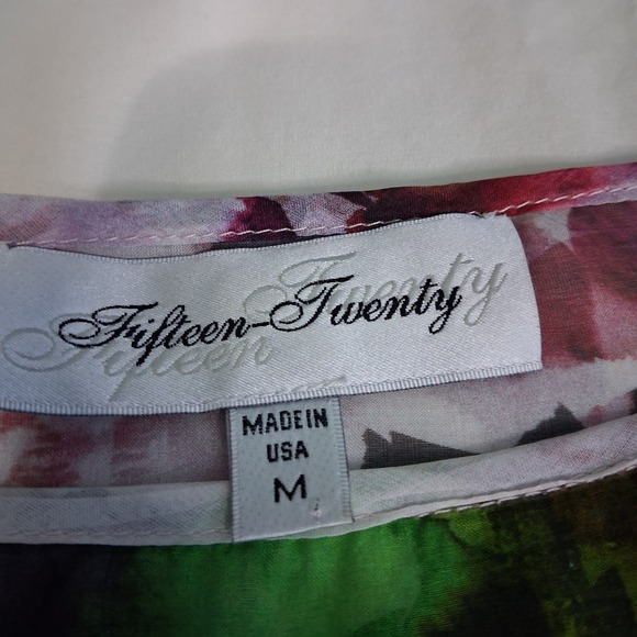 Fifteen Twenty 100% Silk Flowy Batwing Floral Blouse Sz M - Picture 2 of 10